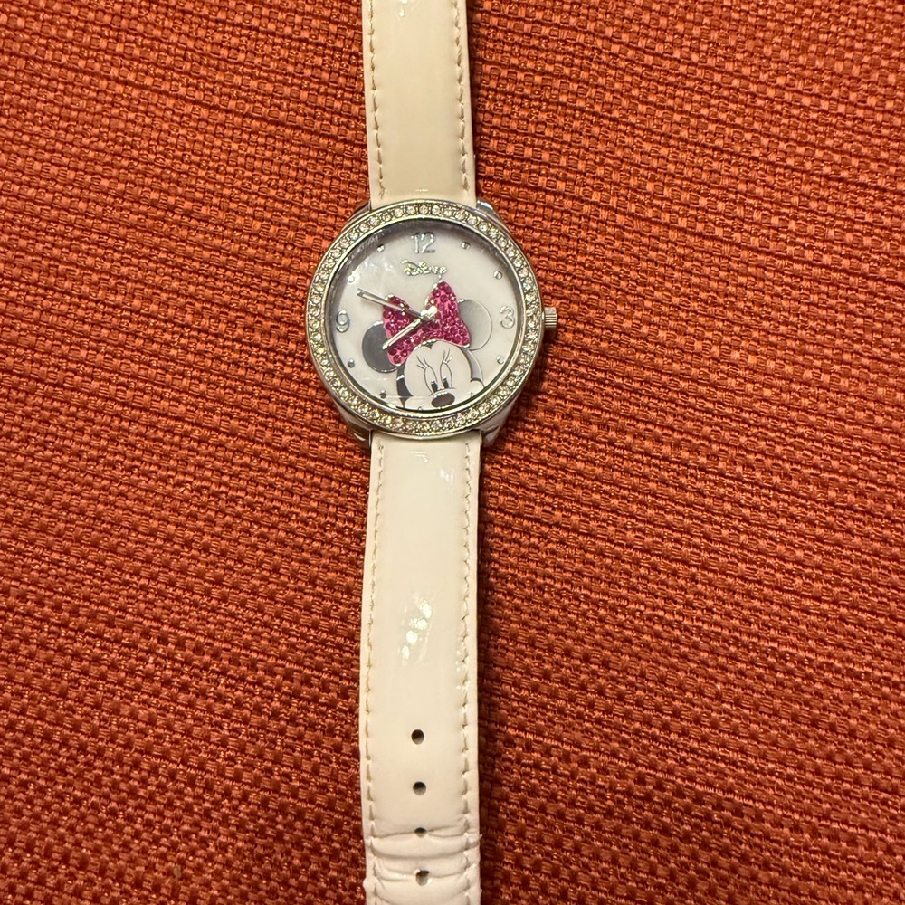 Disney Minnie Mouse Watch with White Strap
